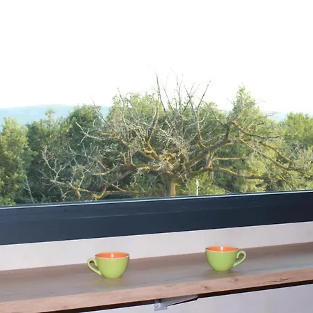 Hébergement de vacances écolodge Entre Nature&silence Au Coeur Du Quercy Bétaille