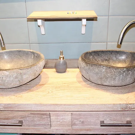 Entre Nature & Silence Au Coeur Du Quercy Bétaille